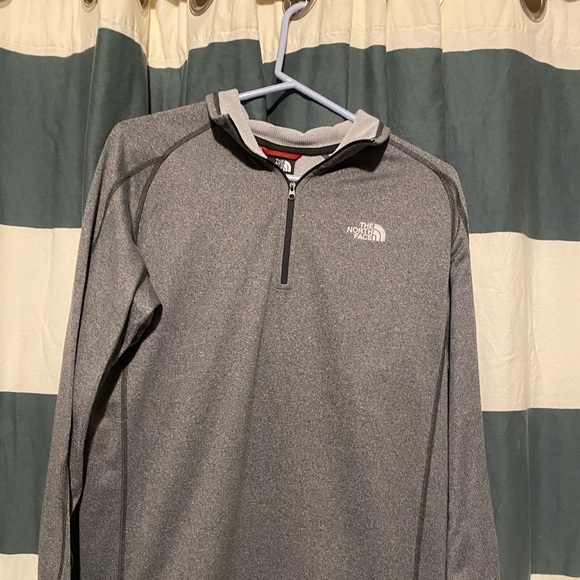 North Face Heather Gray quarter-Zip Jacket - Picture 1 of 4